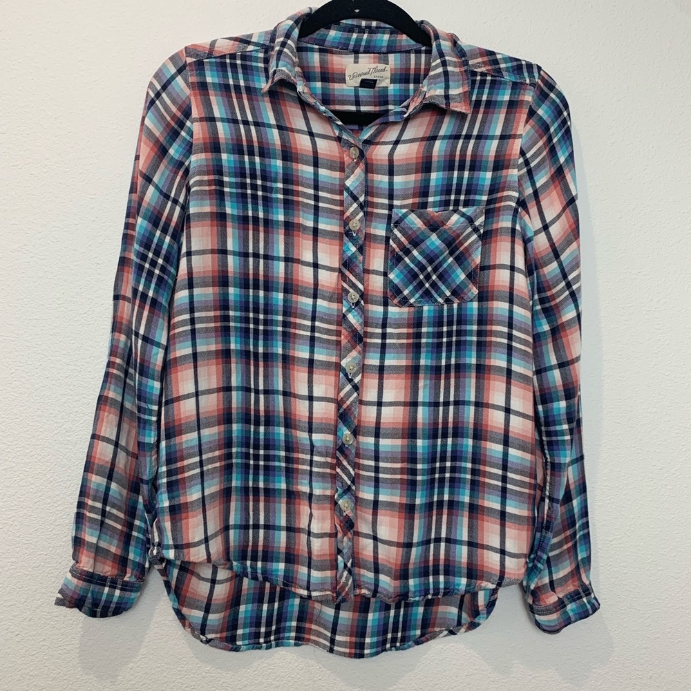 🌿Women’s plaid multicolored button-down shirt